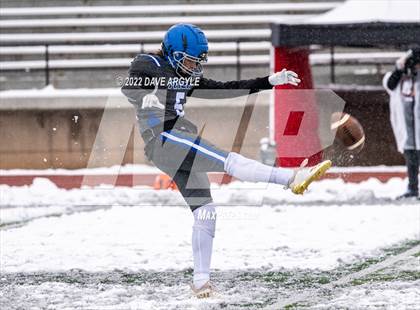Thumbnail 1 in Rich vs. Monticello (UHSAA 8-man Semifinal) photogallery.