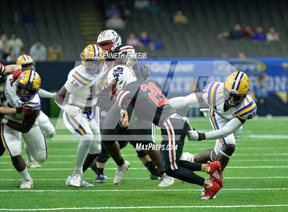 Thumbnail 2 in Lutcher @ North DeSoto (LHSAA Div II Non-Select Final) photogallery.