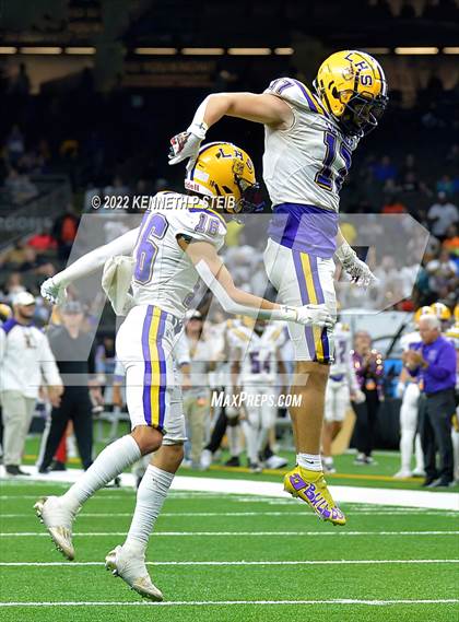 Thumbnail 1 in Lutcher @ North DeSoto (LHSAA Div II Non-Select Final) photogallery.