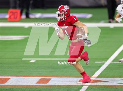 Thumbnail 3 in Hallettsville vs. Jim Ned (UIL 3A Division 1 State Final) photogallery.