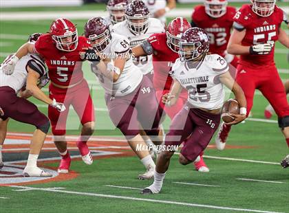 Thumbnail 1 in Hallettsville vs. Jim Ned (UIL 3A Division 1 State Final) photogallery.