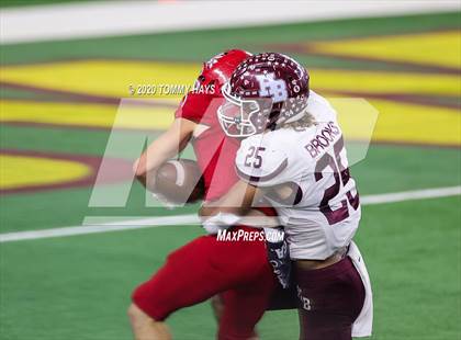 Thumbnail 2 in Hallettsville vs. Jim Ned (UIL 3A Division 1 State Final) photogallery.