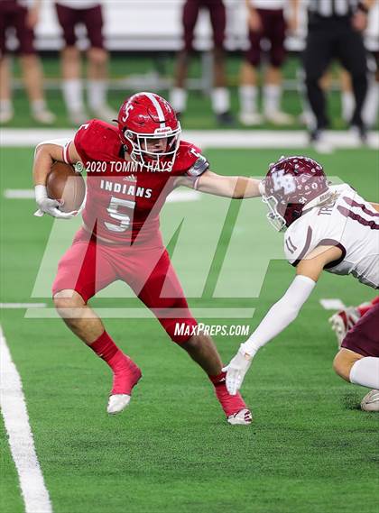 Thumbnail 3 in Hallettsville vs. Jim Ned (UIL 3A Division 1 State Final) photogallery.