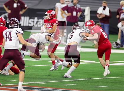 Thumbnail 3 in Hallettsville vs. Jim Ned (UIL 3A Division 1 State Final) photogallery.