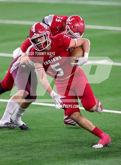 Thumbnail 1 in Hallettsville vs. Jim Ned (UIL 3A Division 1 State Final) photogallery.