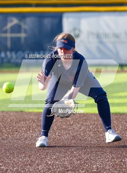 Thumbnail 1 in Wakeland vs. West Mesquite (UIL 5A Area) photogallery.