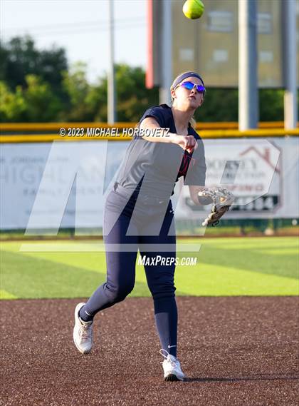 Thumbnail 1 in Wakeland vs. West Mesquite (UIL 5A Area) photogallery.