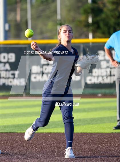 Thumbnail 2 in Wakeland vs. West Mesquite (UIL 5A Area) photogallery.