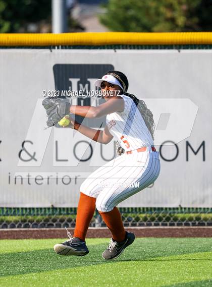 Thumbnail 1 in Wakeland vs. West Mesquite (UIL 5A Area) photogallery.