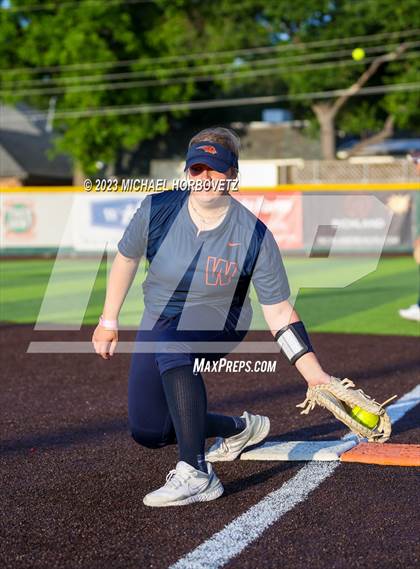 Thumbnail 2 in Wakeland vs. West Mesquite (UIL 5A Area) photogallery.