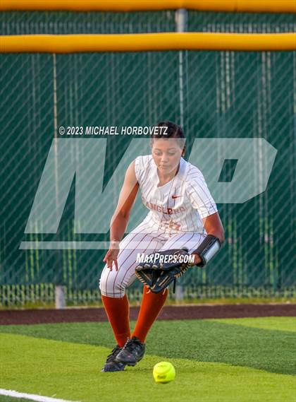 Thumbnail 3 in Wakeland vs. West Mesquite (UIL 5A Area) photogallery.