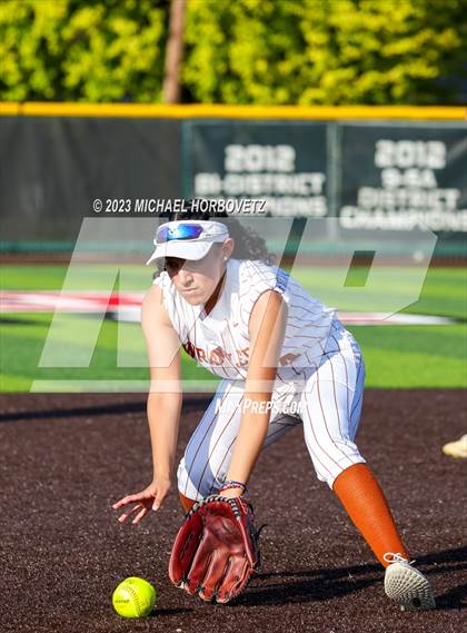 Thumbnail 1 in Wakeland vs. West Mesquite (UIL 5A Area) photogallery.