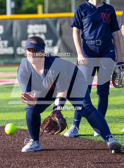 Thumbnail 2 in Wakeland vs. West Mesquite (UIL 5A Area) photogallery.