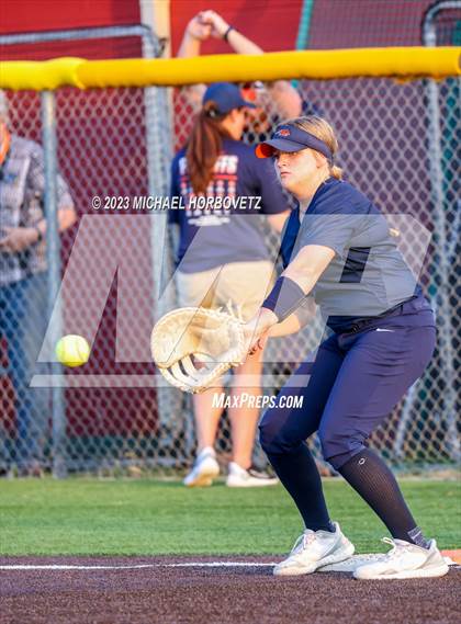 Thumbnail 1 in Wakeland vs. West Mesquite (UIL 5A Area) photogallery.