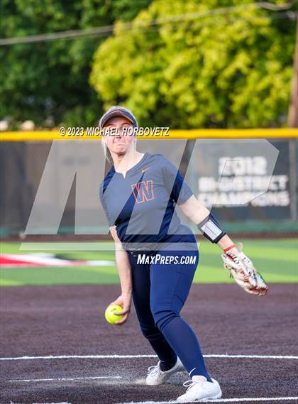 Thumbnail 1 in Wakeland vs. West Mesquite (UIL 5A Area) photogallery.
