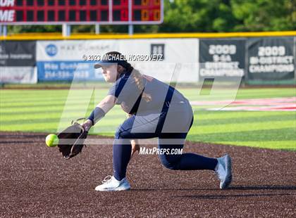 Thumbnail 1 in Wakeland vs. West Mesquite (UIL 5A Area) photogallery.