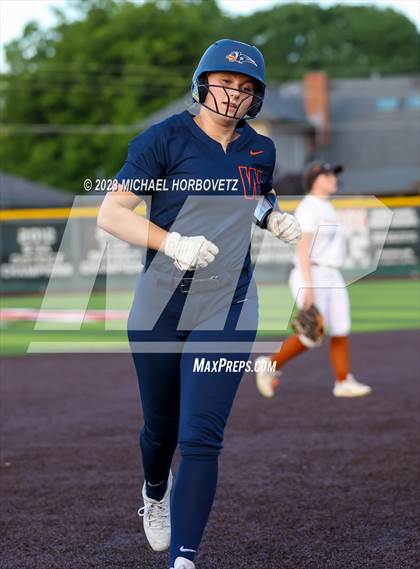 Thumbnail 3 in Wakeland vs. West Mesquite (UIL 5A Area) photogallery.