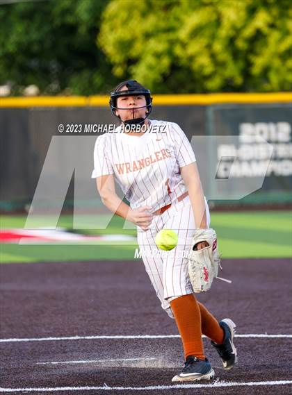 Thumbnail 2 in Wakeland vs. West Mesquite (UIL 5A Area) photogallery.
