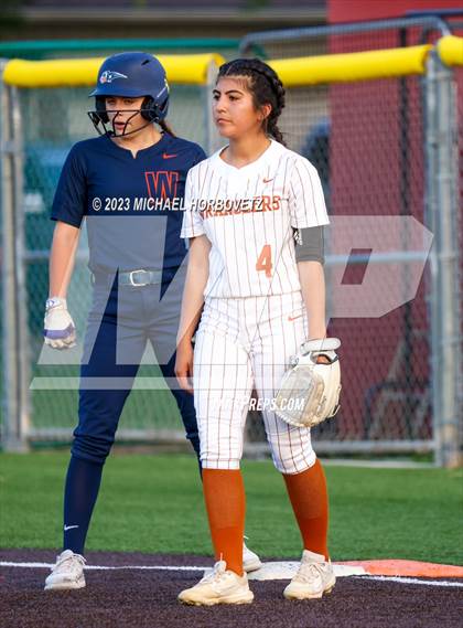 Thumbnail 2 in Wakeland vs. West Mesquite (UIL 5A Area) photogallery.