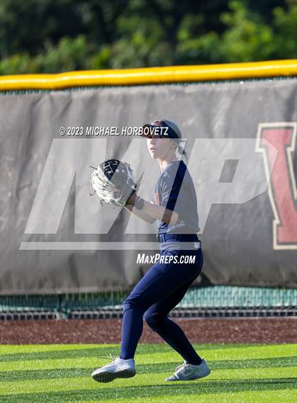 Thumbnail 2 in Wakeland vs. West Mesquite (UIL 5A Area) photogallery.