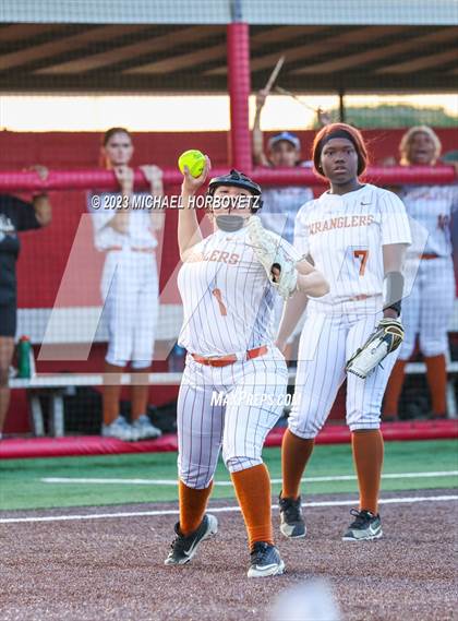 Thumbnail 1 in Wakeland vs. West Mesquite (UIL 5A Area) photogallery.