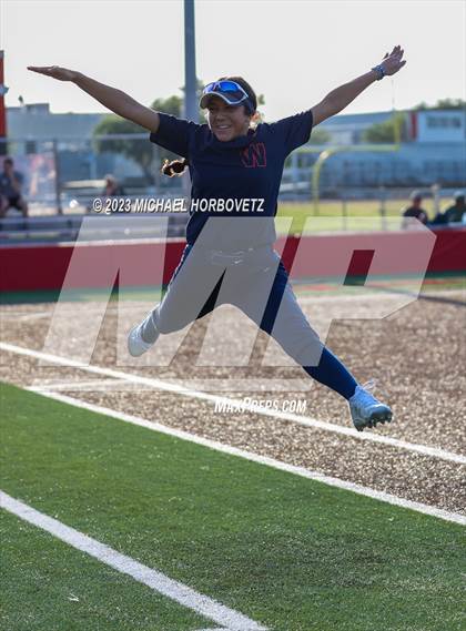 Thumbnail 2 in Wakeland vs. West Mesquite (UIL 5A Area) photogallery.