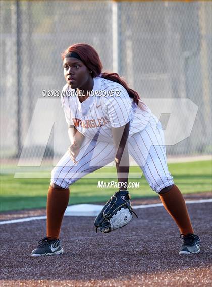 Thumbnail 1 in Wakeland vs. West Mesquite (UIL 5A Area) photogallery.
