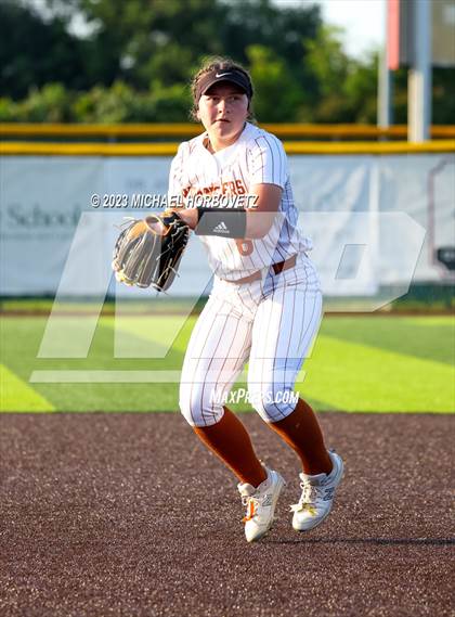 Thumbnail 1 in Wakeland vs. West Mesquite (UIL 5A Area) photogallery.