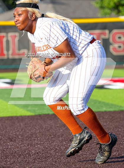 Thumbnail 3 in Wakeland vs. West Mesquite (UIL 5A Area) photogallery.