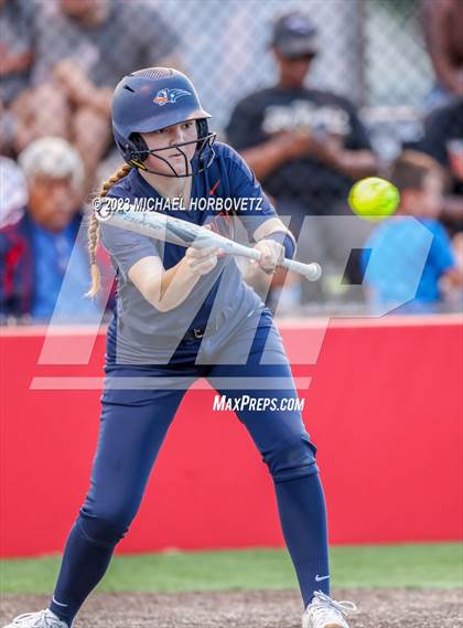 Thumbnail 2 in Wakeland vs. West Mesquite (UIL 5A Area) photogallery.