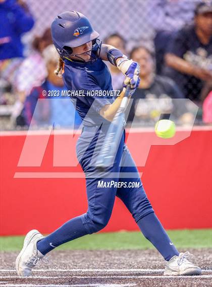 Thumbnail 1 in Wakeland vs. West Mesquite (UIL 5A Area) photogallery.