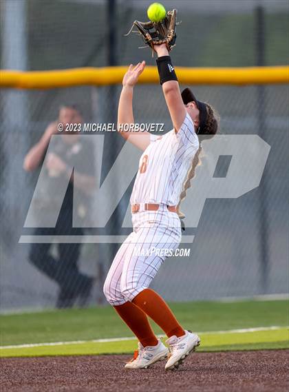 Thumbnail 3 in Wakeland vs. West Mesquite (UIL 5A Area) photogallery.
