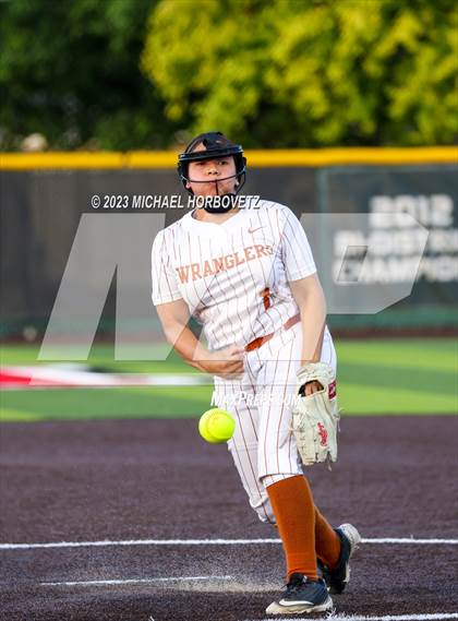 Thumbnail 3 in Wakeland vs. West Mesquite (UIL 5A Area) photogallery.