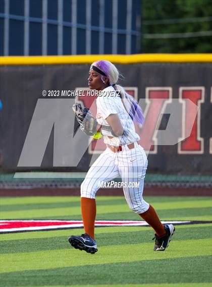 Thumbnail 3 in Wakeland vs. West Mesquite (UIL 5A Area) photogallery.