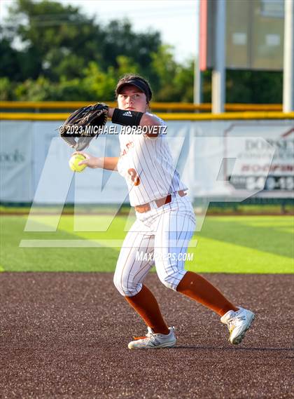 Thumbnail 2 in Wakeland vs. West Mesquite (UIL 5A Area) photogallery.