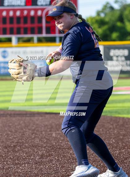 Thumbnail 3 in Wakeland vs. West Mesquite (UIL 5A Area) photogallery.