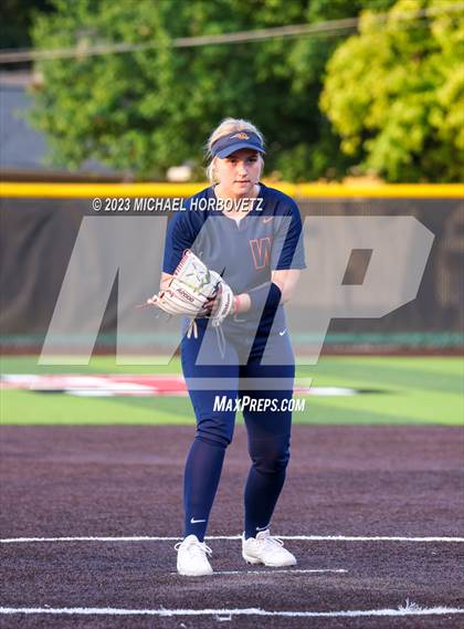 Thumbnail 2 in Wakeland vs. West Mesquite (UIL 5A Area) photogallery.