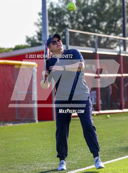 Thumbnail 2 in Wakeland vs. West Mesquite (UIL 5A Area) photogallery.