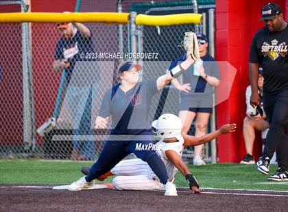 Thumbnail 2 in Wakeland vs. West Mesquite (UIL 5A Area) photogallery.