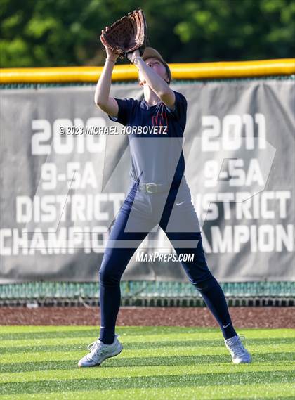 Thumbnail 2 in Wakeland vs. West Mesquite (UIL 5A Area) photogallery.