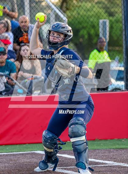 Thumbnail 1 in Wakeland vs. West Mesquite (UIL 5A Area) photogallery.