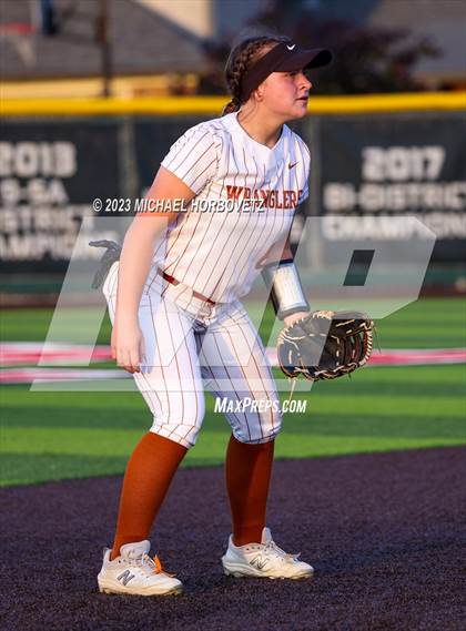 Thumbnail 3 in Wakeland vs. West Mesquite (UIL 5A Area) photogallery.