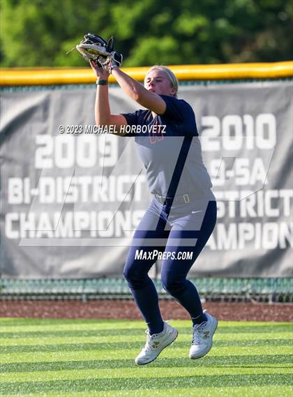 Thumbnail 3 in Wakeland vs. West Mesquite (UIL 5A Area) photogallery.