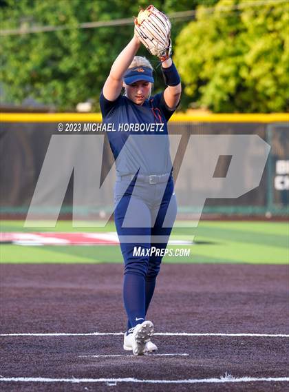 Thumbnail 3 in Wakeland vs. West Mesquite (UIL 5A Area) photogallery.