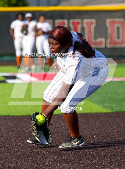 Thumbnail 3 in Wakeland vs. West Mesquite (UIL 5A Area) photogallery.