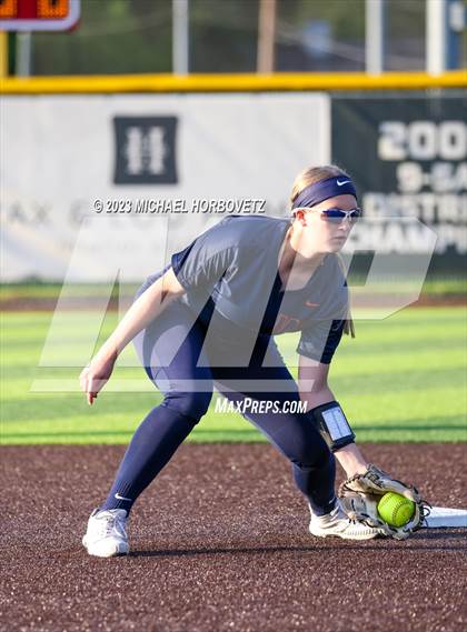 Thumbnail 3 in Wakeland vs. West Mesquite (UIL 5A Area) photogallery.