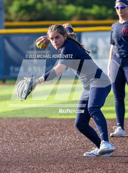 Thumbnail 1 in Wakeland vs. West Mesquite (UIL 5A Area) photogallery.