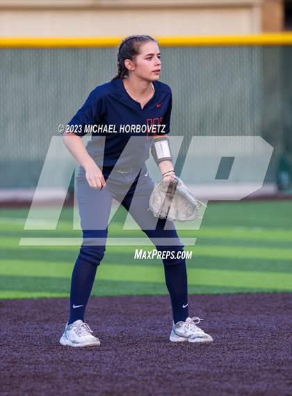 Thumbnail 2 in Wakeland vs. West Mesquite (UIL 5A Area) photogallery.