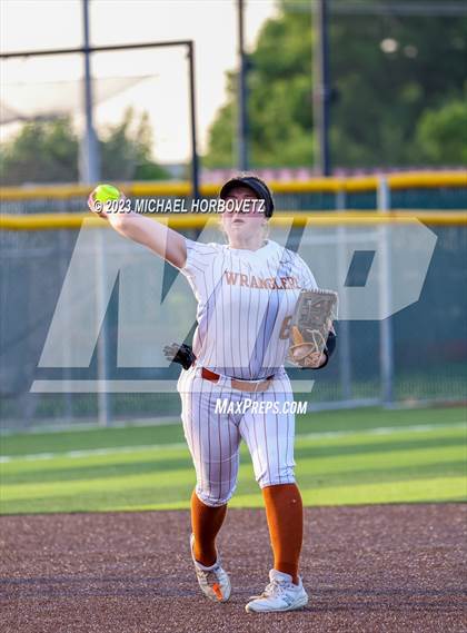 Thumbnail 2 in Wakeland vs. West Mesquite (UIL 5A Area) photogallery.