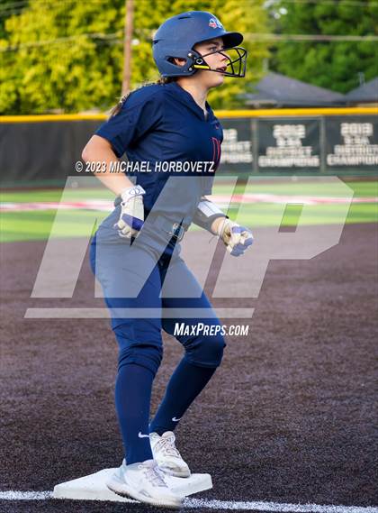 Thumbnail 1 in Wakeland vs. West Mesquite (UIL 5A Area) photogallery.